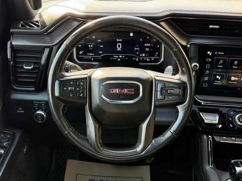 Used 2022 GMC Sierra 1500 AT4 w/ AT4 Premium Package image 18