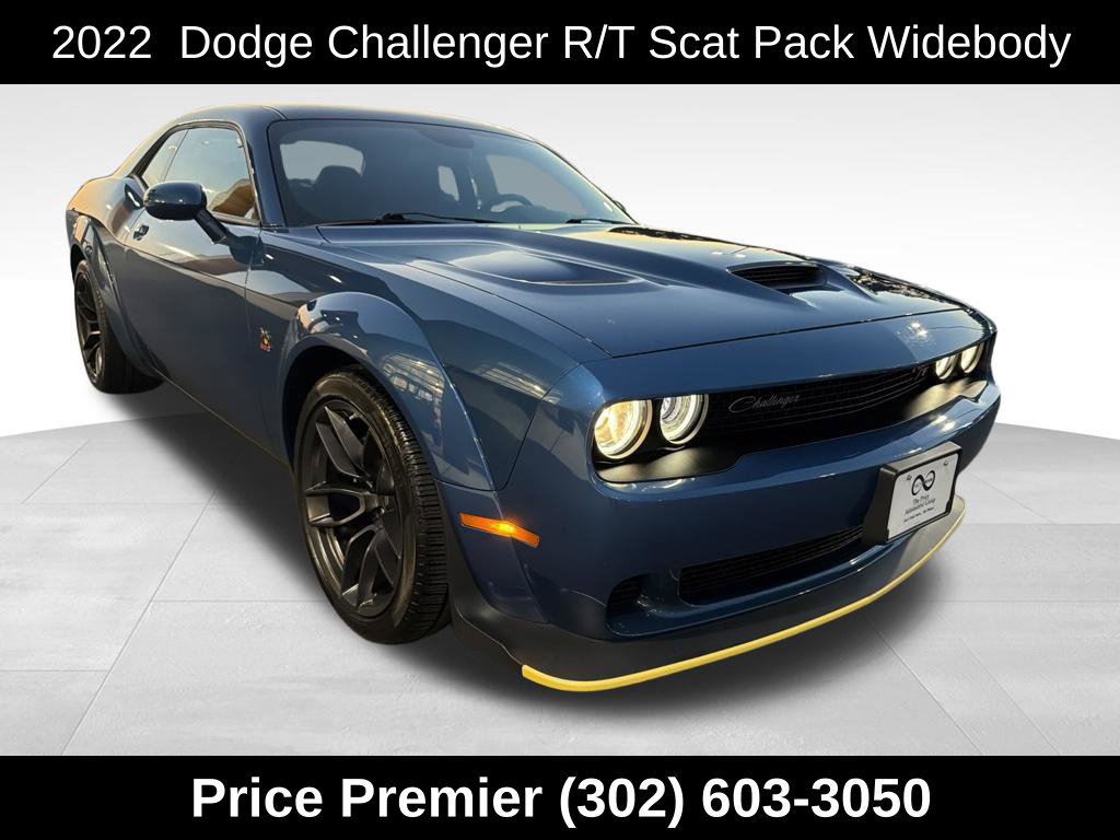 Used 2022 Dodge Challenger R/T Scat Pack RWD image 1