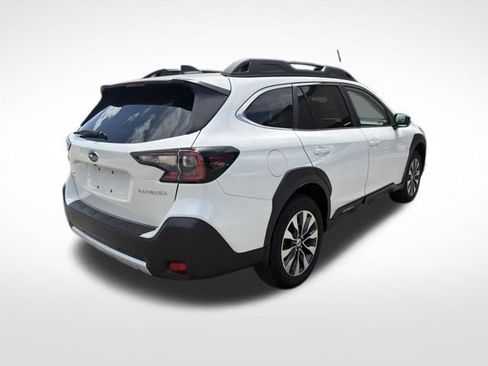 Used 2024 Subaru Outback Limited AWD/4WD image 3