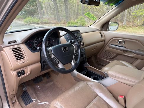 Used 2004 Honda Pilot EX image 11
