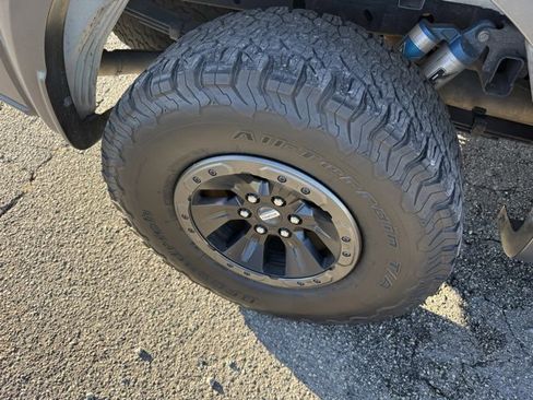 Used 2017 Ford F150 Raptor w/ Equipment Group 802A Luxury image 20