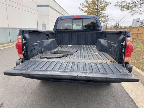 Used 2008 Toyota Tacoma 4x4 Access Cab image 8