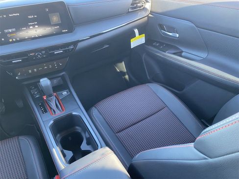 New 2026 Nissan Kicks SR w/ Cold Weather Package image 17