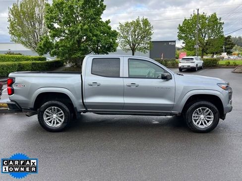 Used 2025 Chevrolet Colorado LT w/ LT Convenience Package image 8