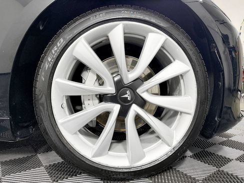 Used 2018 Tesla Model 3 Long Range RWD image 23