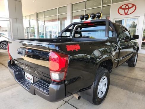 Used 2022 Toyota Tacoma SR RWD image 14