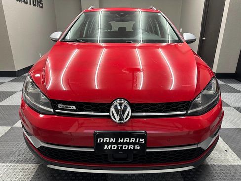 Used 2017 Volkswagen Golf Alltrack SEL image 4