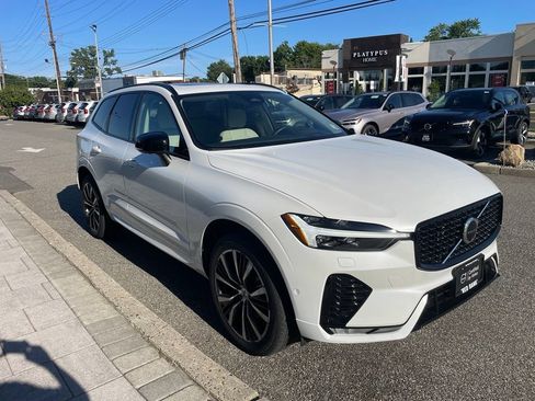 Used 2024 Volvo XC60 B5 Ultimate w/ Climate Package AWD/4WD image 7