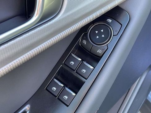 New 2026 Ford Explorer Active w/ Active Comfort Package image 17