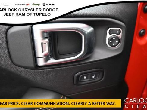 Used 2025 Jeep Wrangler Unlimited Sahara w/ Safety Group AWD/4WD image 11