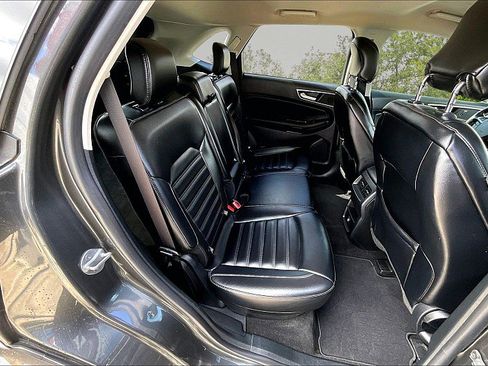 Used 2019 Ford Edge SEL w/ Cold Weather Package image 24
