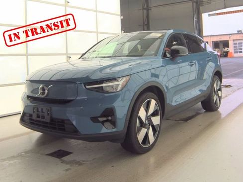 Used 2023 Volvo C40 P8 Recharge Ultimate w/ Protection Package Premier image 22