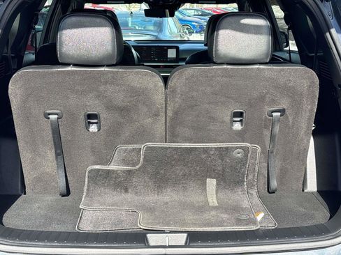 Used 2025 Kia Sorento SX Prestige image 16