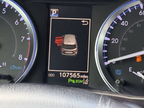 Used 2019 Toyota Highlander Limited Platinum FWD image 14