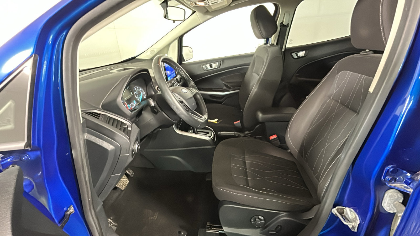 Used 2020 Ford EcoSport SE FWD image 13
