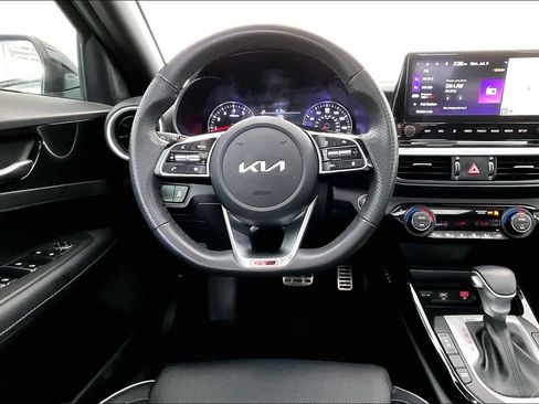 Used 2023 Kia Forte GT-Line w/ GT-Line Premium Package FWD image 6