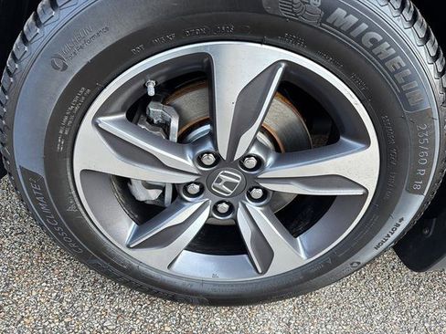 Used 2018 Honda Odyssey Touring image 9