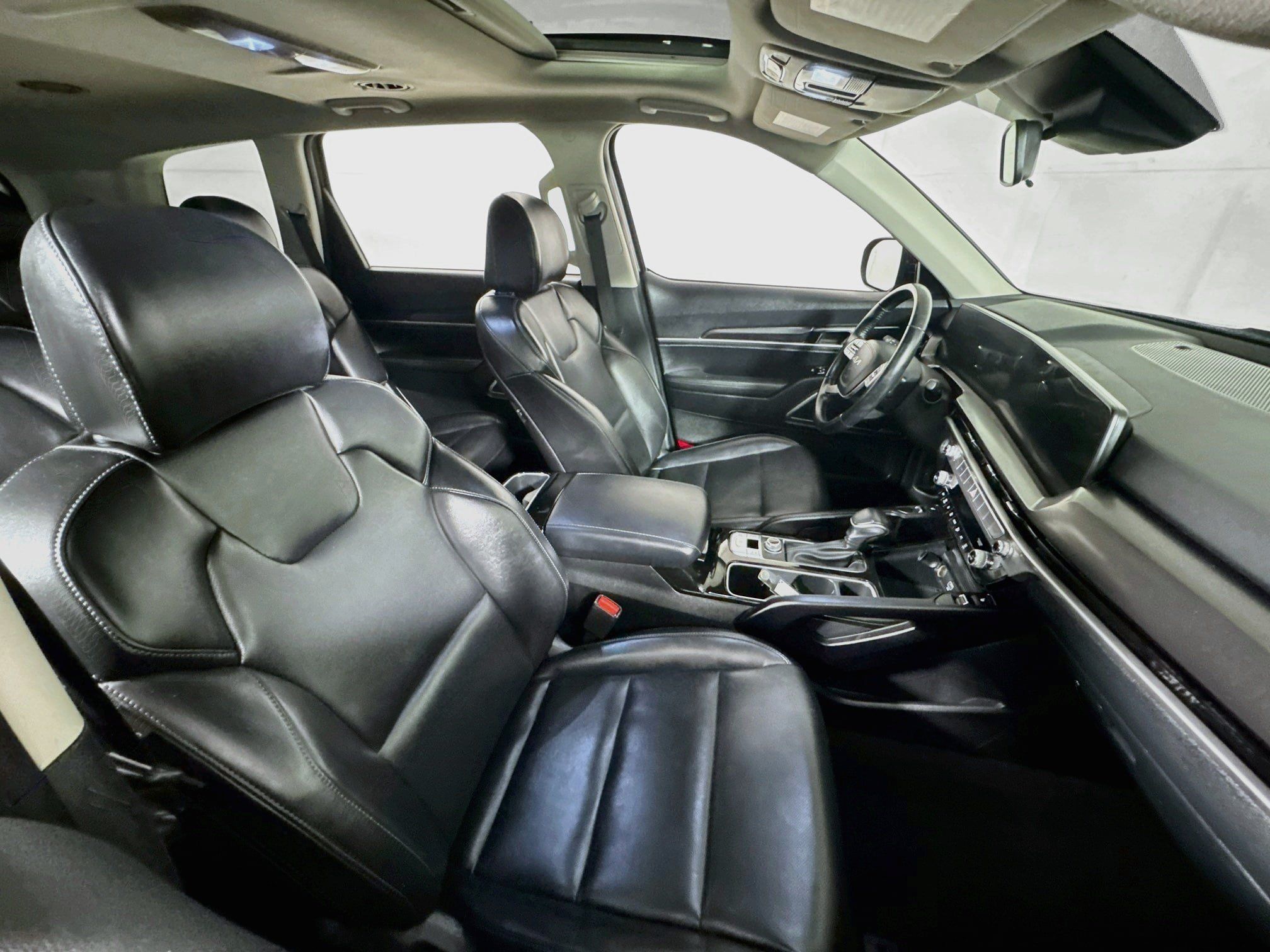 Used 2025 Kia Telluride S AWD/4WD image 28
