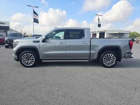Used 2023 GMC Sierra 1500 Denali Ultimate image 12