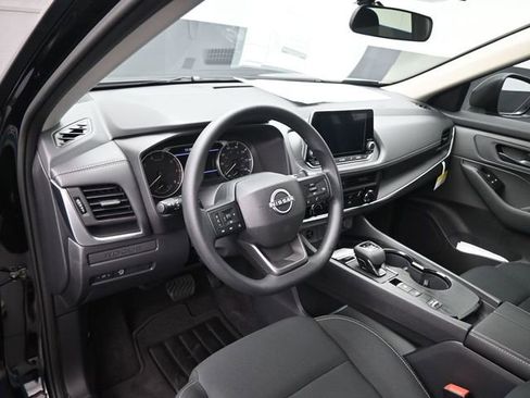 New 2026 Nissan Rogue S image 18