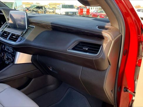 Used 2024 Chevrolet Tahoe Z71 w/ Z71 Off-Road Package image 18