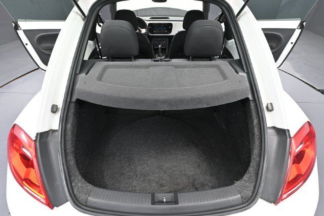 Used 2012 Volkswagen Beetle 2.0T FWD image 24