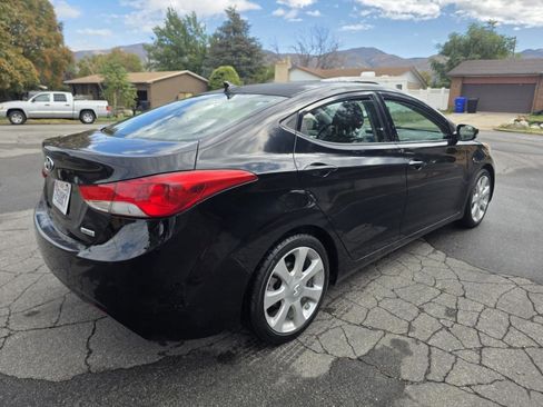 Used 2013 Hyundai Elantra Limited image 4