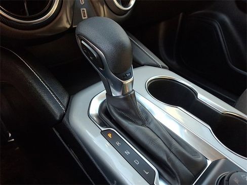 Used 2025 Chevrolet Blazer LT image 12