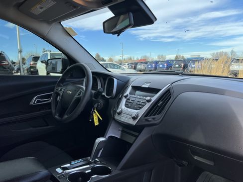 Used 2013 Chevrolet Equinox LS image 16