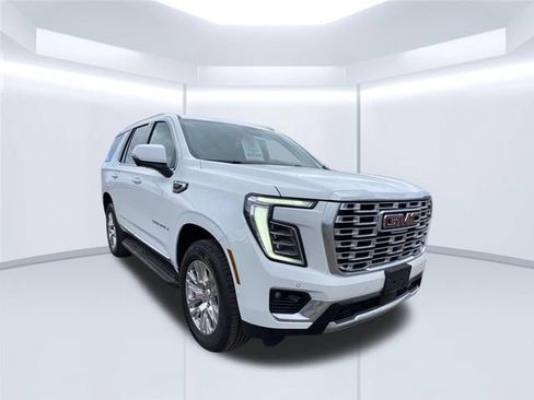 Used 2025 GMC Yukon Denali AWD/4WD image 2