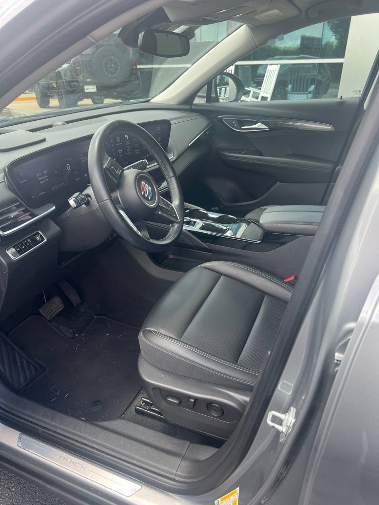 Used 2024 Buick Envision Preferred AWD/4WD image 8