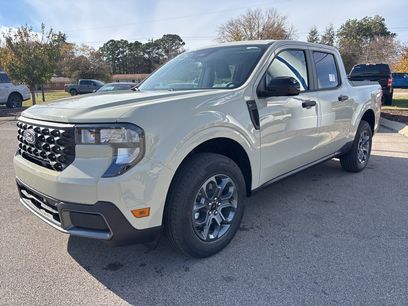 New 2025 Ford Maverick XLT w/ Equipment Group 301A
