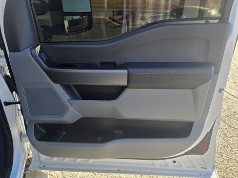 Used 2025 Ford F350 XLT w/ FX4 Off-Road Package image 16