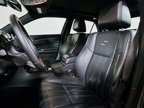 Used 2017 Chrysler 300 S w/ 300S Premium Group image 11