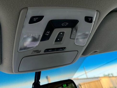 Used 2014 Toyota Sienna XLE image 13