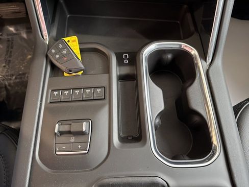 New 2026 GMC Sierra 3500 Denali w/ Denali Reserve Package image 22