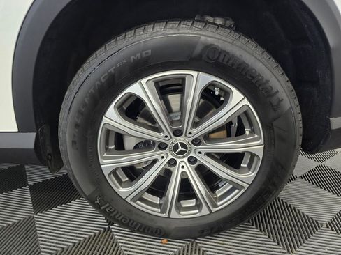 Used 2025 Mercedes-Benz GLC 300 image 20