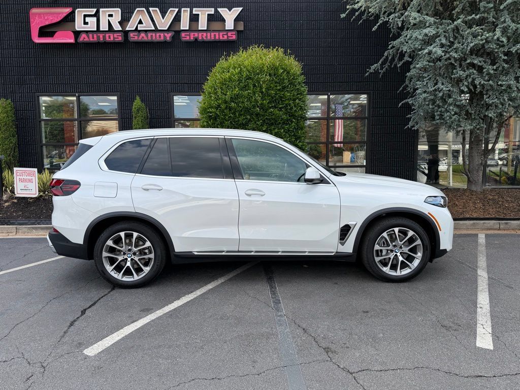 Used 2025 BMW X5 xDrive40i AWD/4WD image 21