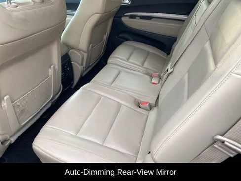 Used 2019 Dodge Durango SXT image 12