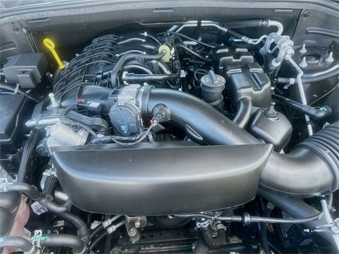 Certified 2023 Dodge Durango Citadel image 30