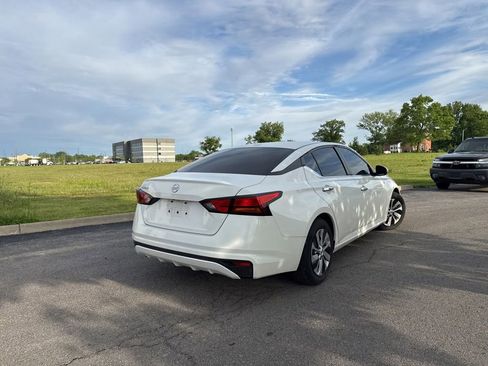 Used 2019 Nissan Altima 2.5 S FWD image 9