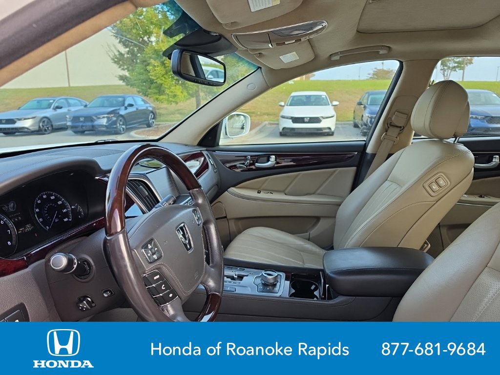 Used 2012 Hyundai Equus Signature RWD image 10