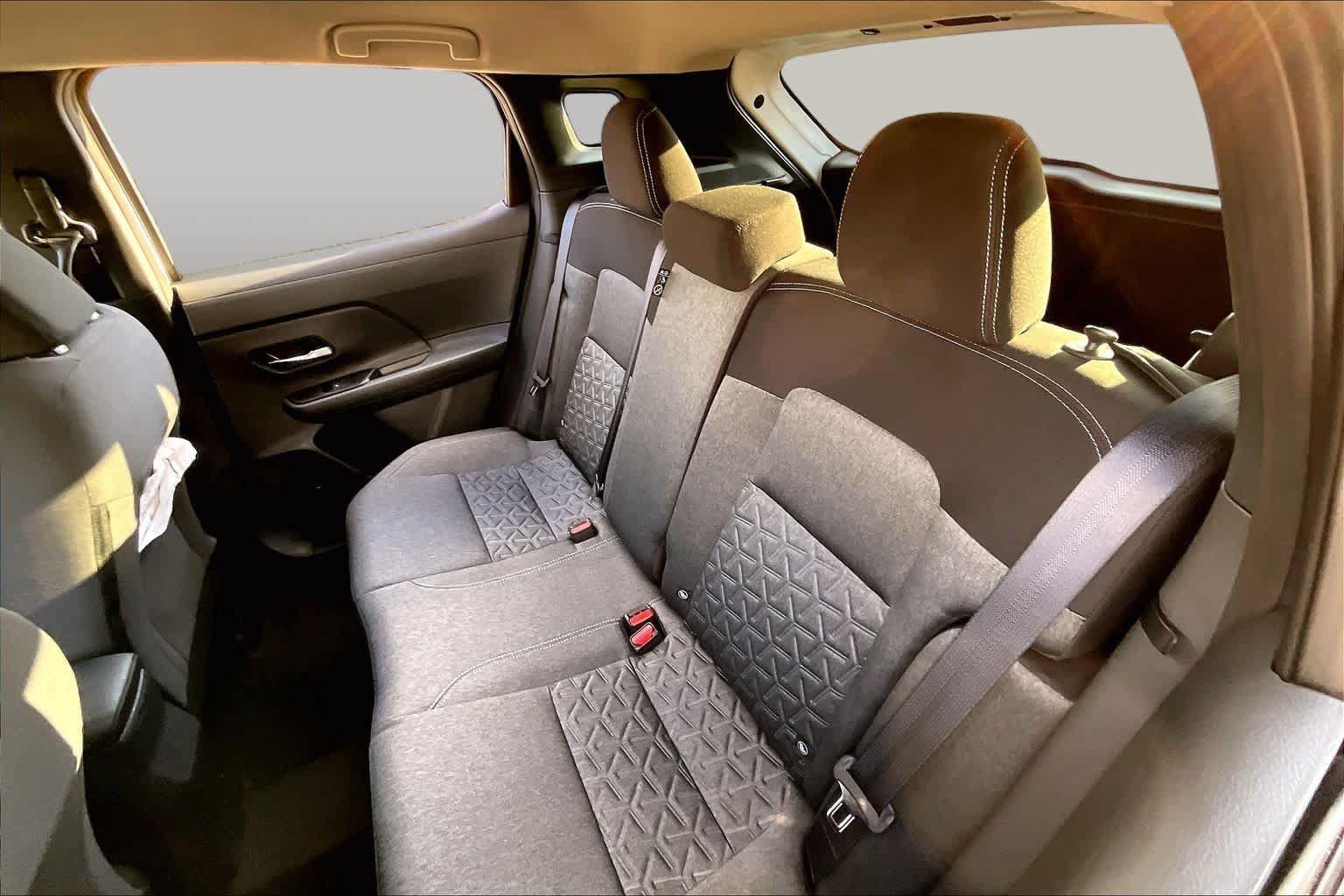 Certified 2026 Nissan Kicks SV FWD image 18