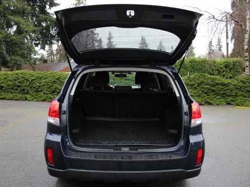 Used 2014 Subaru Outback 2.5i Limited image 19