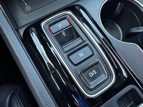 Used 2025 Honda Pilot Black Edition image 27