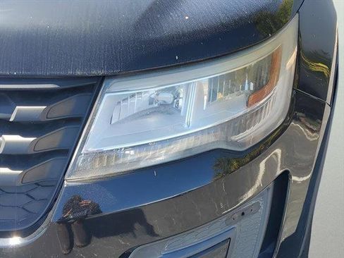 Used 2017 Ford Explorer 4WD Police Interceptor image 4