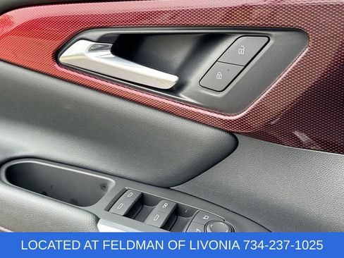 Certified 2024 Chevrolet Traverse Z71 AWD/4WD image 23