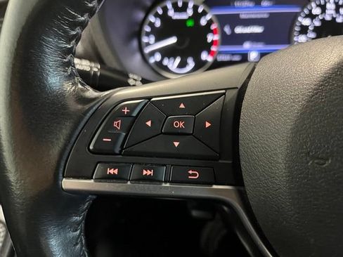 Used 2022 Nissan Sentra SV FWD image 21