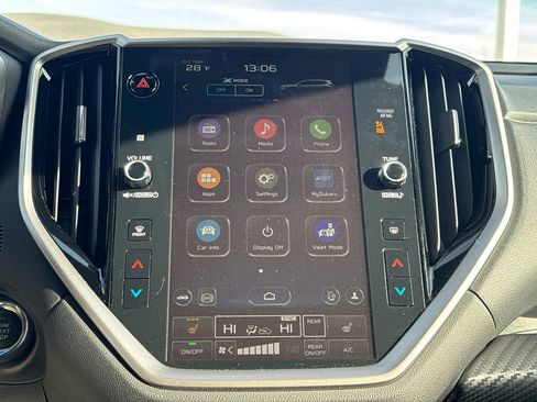 Used 2025 Subaru Ascent Premium w/ Premium Package image 22