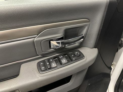 Used 2017 RAM 3500 Big Horn image 31